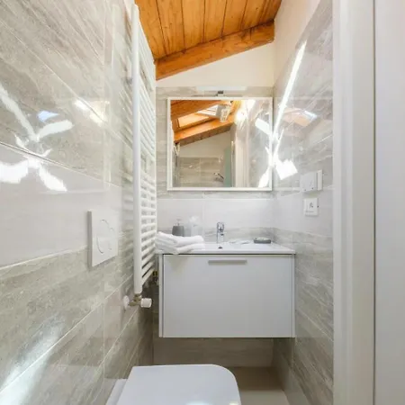 Appartement Charming Vintage By Piazza Maggiore With Garden