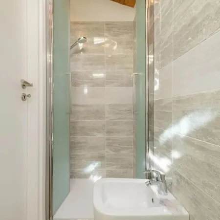 Charming Vintage By Piazza Maggiore With Garden Appartement *